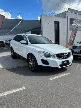 VOLVO XC60 2.0 T5 COMFORT FWD TURBO GASOLINA 4P AUTOMÁTICO
